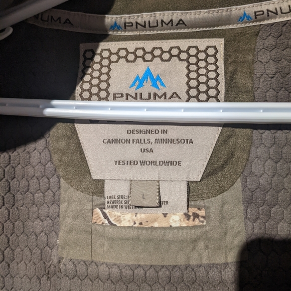 PNUMA - Waypoint Jacket - NWOT - Picture 5 of 5